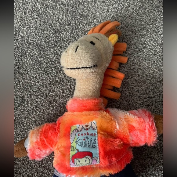Kushie Kritters Giraffe Rattle - Picture 3 of 5